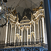 [1976 Rieger organ at Augustinerkirche, Vienna, Austria]