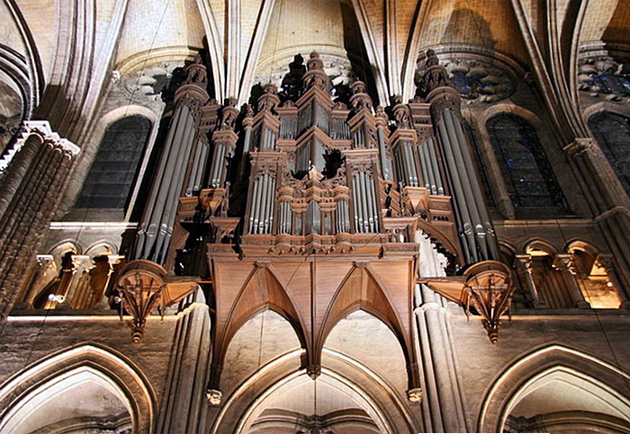 1971 Gonzalez organ at the Cathedrale Notre-Dame, Chartres, France