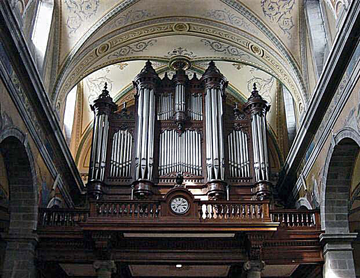 1867 Cavaille-Coll organ at the Eglise Sainte-Croix [Holy Cross], Saint Malo, France
