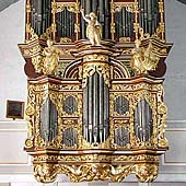 [1680 Schnitger organ at Sankt Peter und Paul Kirche, Cappel, Germany]