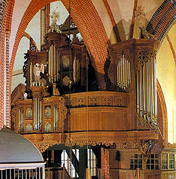 1692 Schnitger organ at Ludgerikirche, Norden, Germany