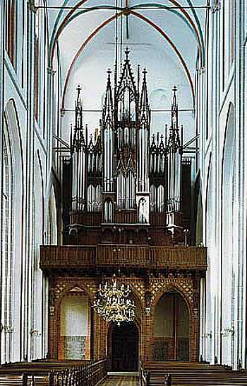 1871 Ladegast organ