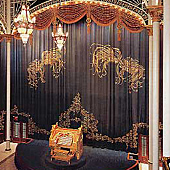 Wurlitzer console in the Sanfilippo Music Room, Barrington, IL