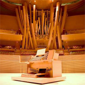 [2004 Glatter-Götz-Rosales/Walt Disney Concert Hall, Los Angeles, CA]