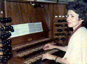 Wilma Jensen at the console of the Kirche zum Heilsbronnen in Berlin (West Berlin), Germany, in 1982