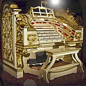 [Wurlitzer console in the Milhouse Collection, Boca Raton]