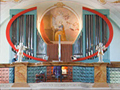 The contemporary case of the 2006 Vonbank organ in the parish church in Michelhausen.