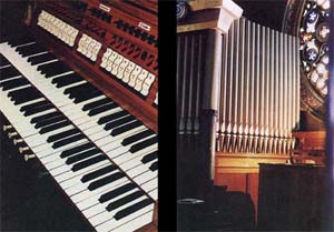 Organ, manuals and façade of the organ at la Sagrada Familia, Col. Sta. Ma. la Ribera, Distrito Federal 