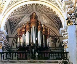 Main organ & Portative organ at Santa Anita Huiloac, Tlaxcala