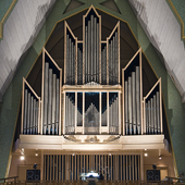 [1964; 1990 Casavant Freres organ, Opus 2679, at the Basilique Notre-Dame-du-Cap, Cap-De-La-Madeleine, Quebec, Canada]