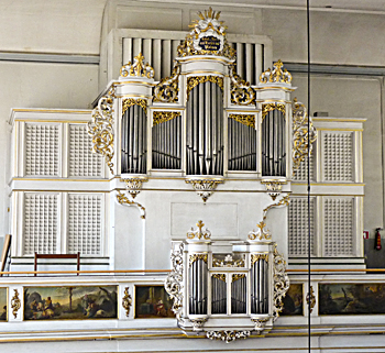 1718 Silbermann; 1952 Muhleisen organ at Eglise protestante Sainte-Aurelie, Strasbourg, France