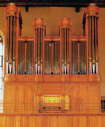1993 Winterhalter organ