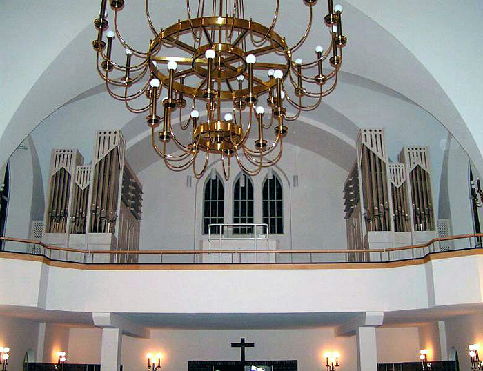 Adolf-Clarenbach Church organ
