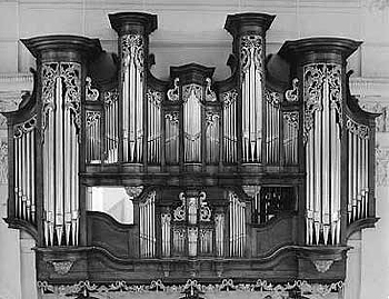 1745 Stumm organ