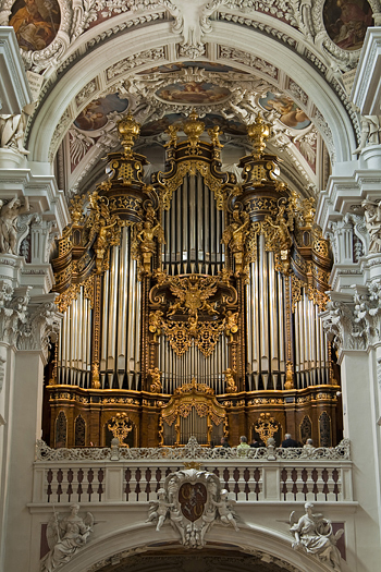 1981 Eisenbarth organ at the Cathedral, Passau, Germany
