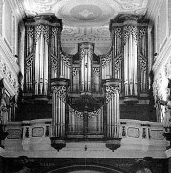 1983 Sandtner organ