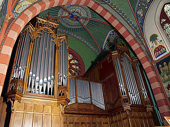 1912 Stahlhuth; 2001 Jann organ at the Eglise Saint.-Martin, Dudelange, Luxembourg