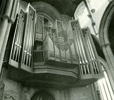 1984 Peter Collins organ