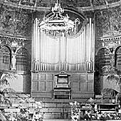 [1897 Henry Willis organ at Oxford Town Hall, England, UK]