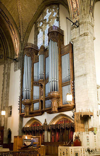 1928 Skinner; 2008 Schantz organ, Opus 634, at the Rockefeller Memorial Chapel, University of Chicago, Illinois