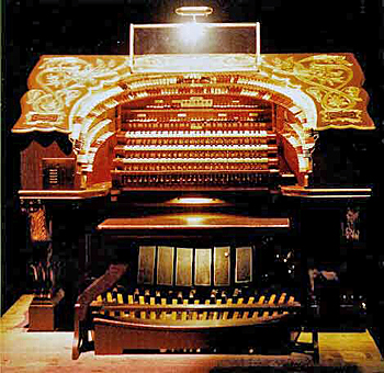 Wurlitzer organ at Fox Theatre, Detroit, Michigan