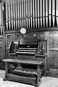 Wadsworth organ console