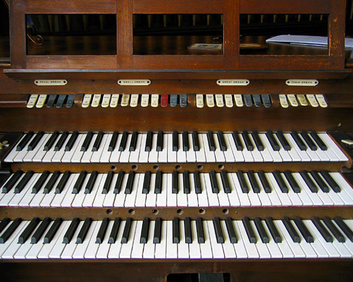 1909 Hope-Jones organ at residence of Peter Plumb, Portland, Maine
