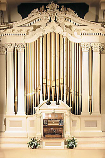 1864 Hook organ at Mechanics Hall, Worcester, Massachusetts
