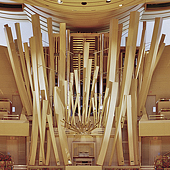 Disney deals hall organ