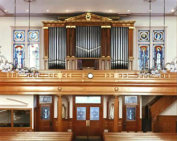 1996 Bond organ, Opus 25, at Holy Rosary Catholic Church, Portland, Oregon